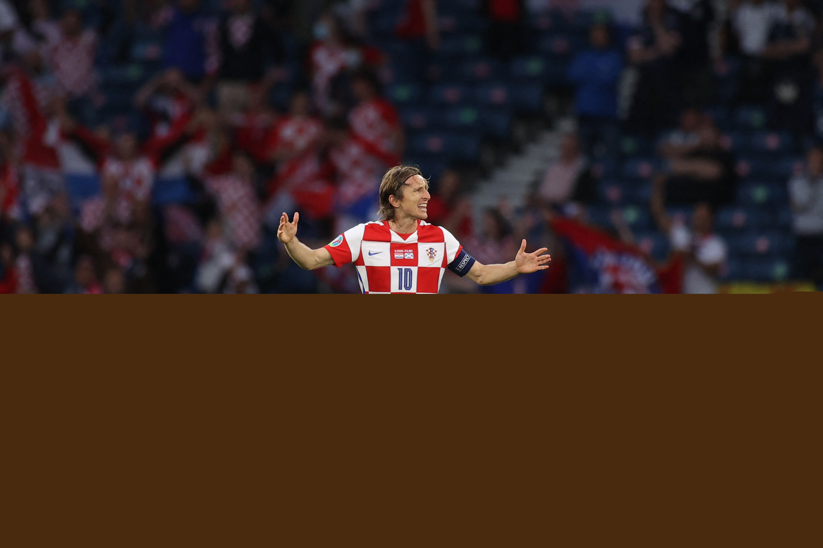 马克西半场18分2抢断，带队领先22分打爆勇士