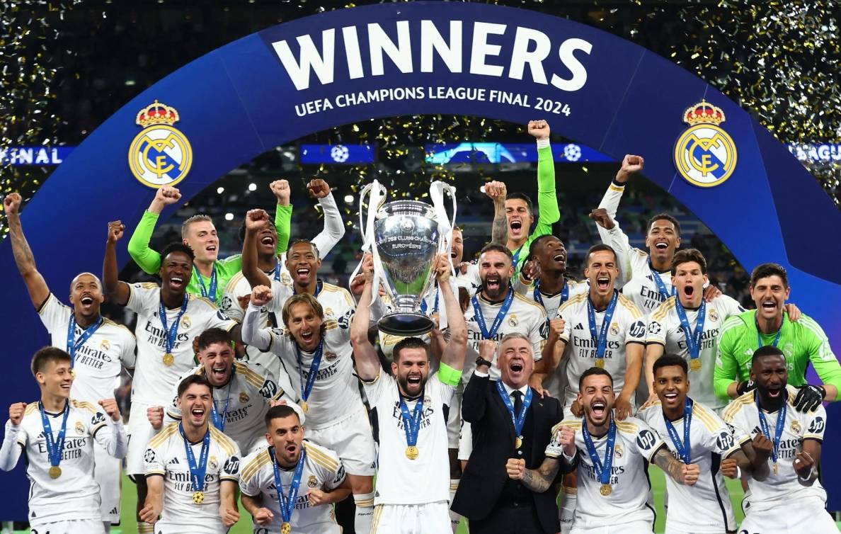 泽林斯基：制胜球有运气加持；为避免停赛未过多参与身体对抗