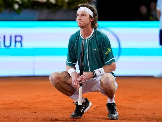 与国际运动 与国际运动